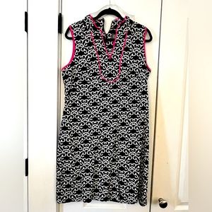 Vince Camuto woman’s dress. Blue, white with pink trim